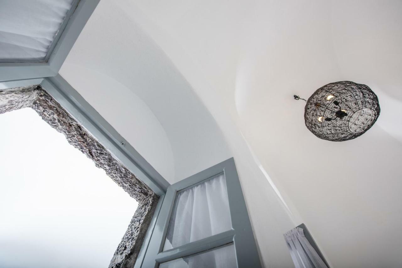 Nk Cave House Villa Фіра Екстер'єр фото